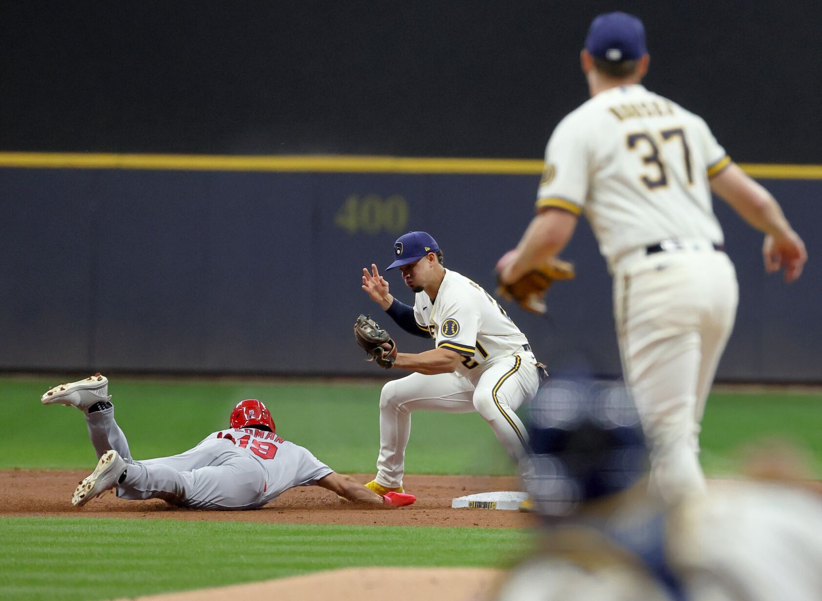 St. Louis Cardinals vs Milwaukee Brewers